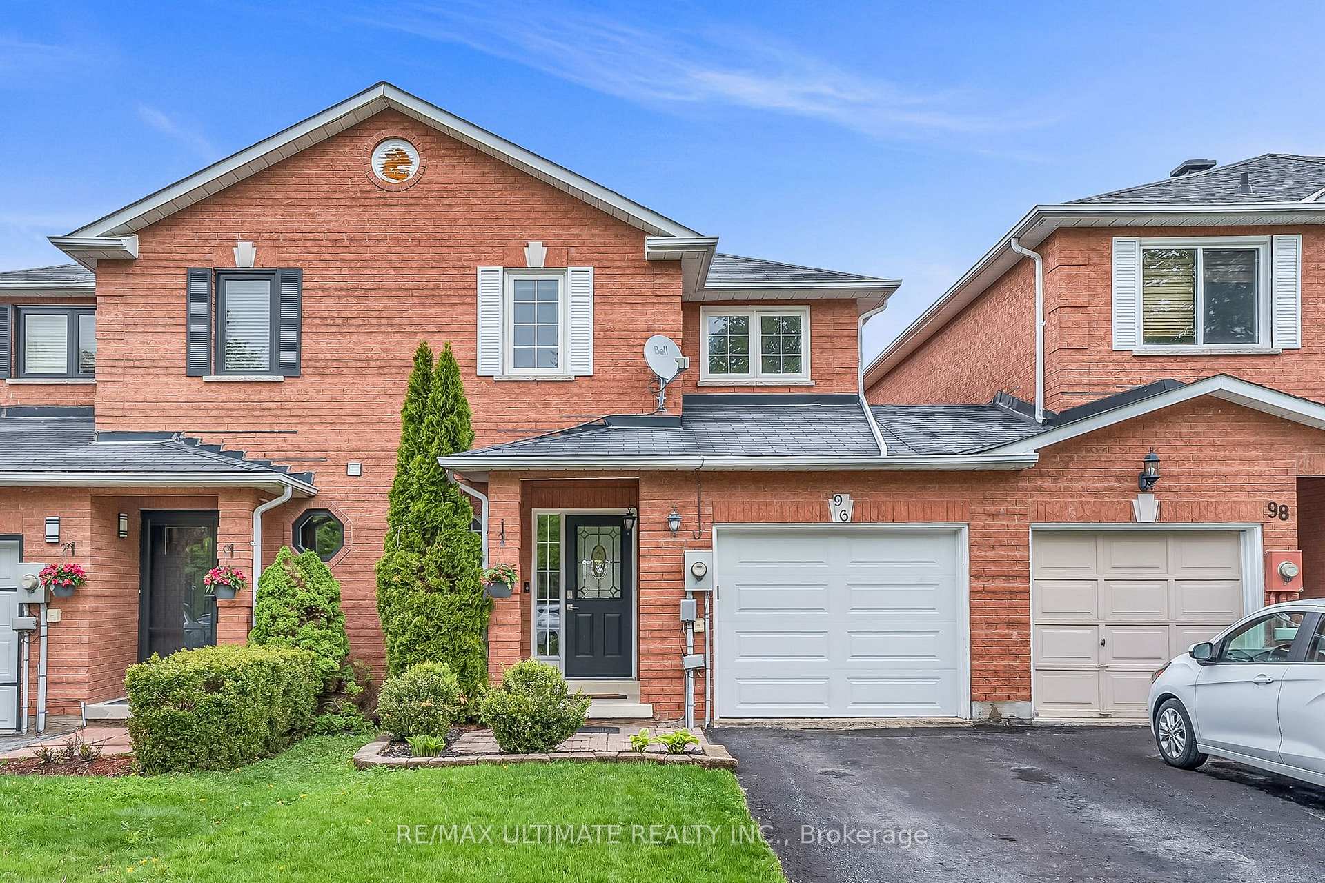 Photo 1 of 96 Bruce Crescent, Barrie, Bayshore — HOMEH