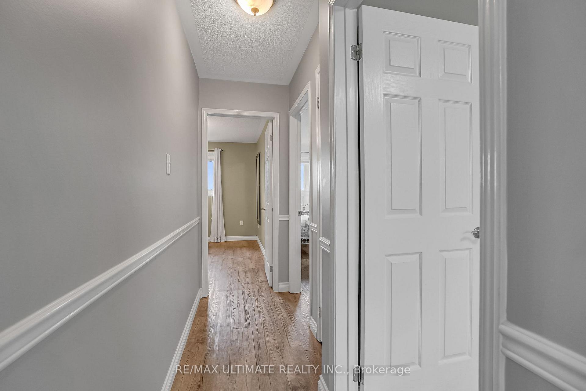 Photo 19 of 96 Bruce Crescent, Barrie, Bayshore — HOMEH