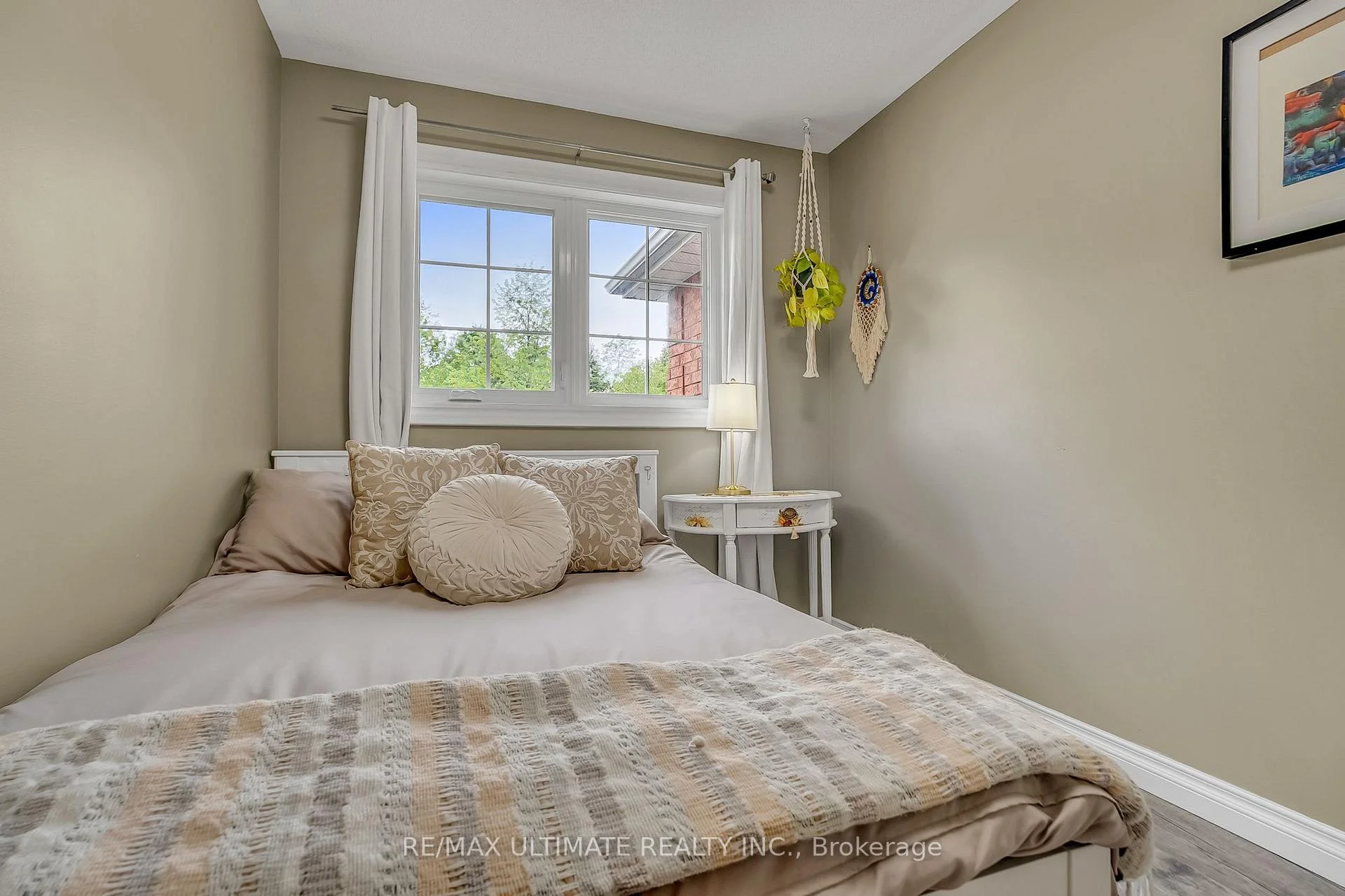 Photo 30 of 96 Bruce Crescent, Barrie, Bayshore — HOMEH