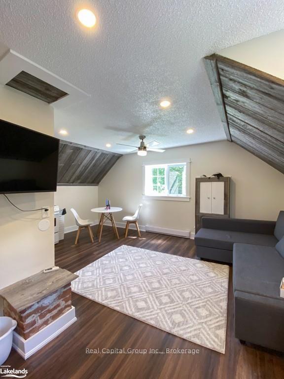 Photo 4 of Unit 3, 1502 Canning Road, Gravenhurst, Morrison — HOMEH