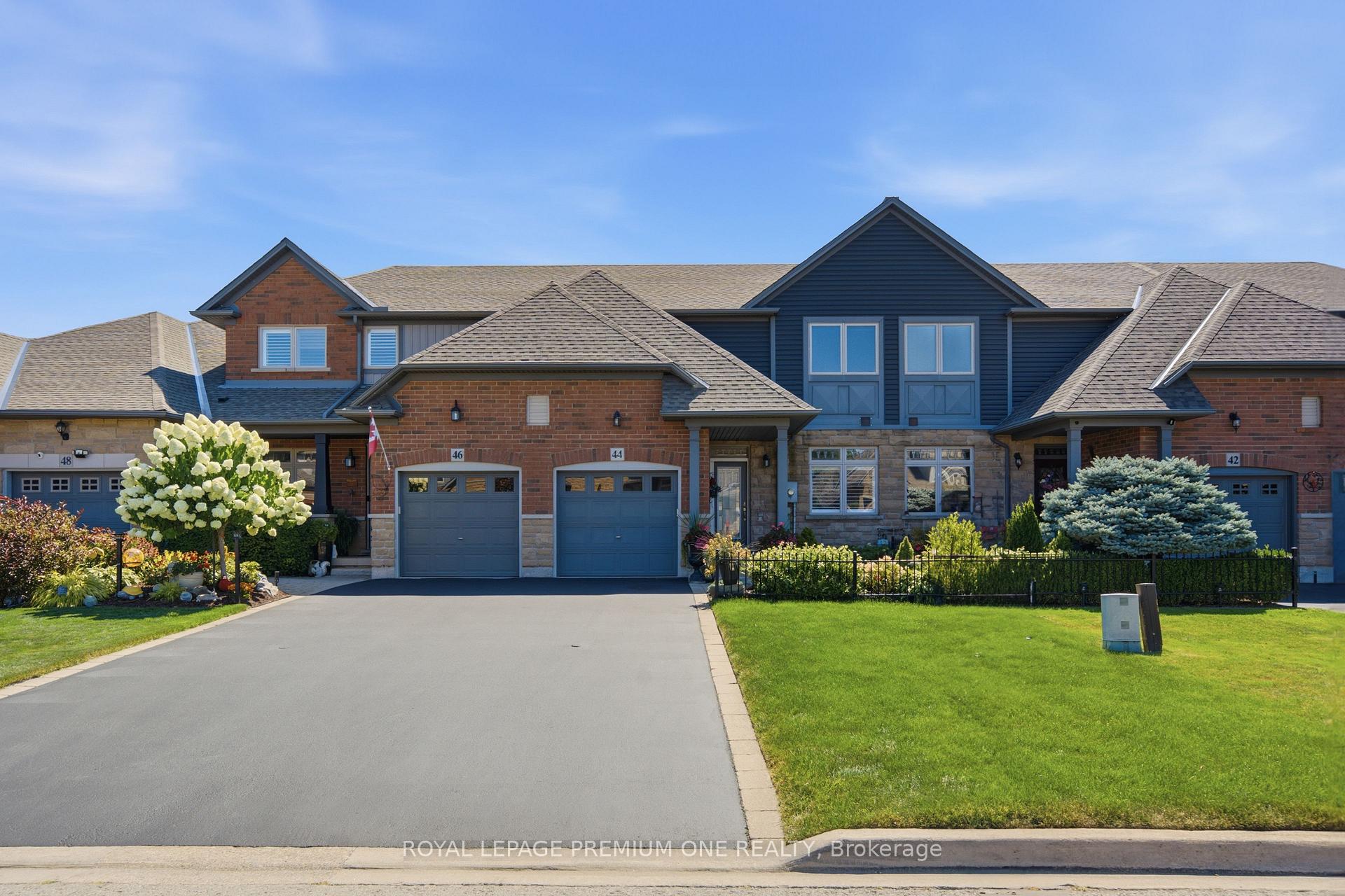 Photo 2 of 44 Conrad Place, Grimsby, Grimsby Beach — HOMEH