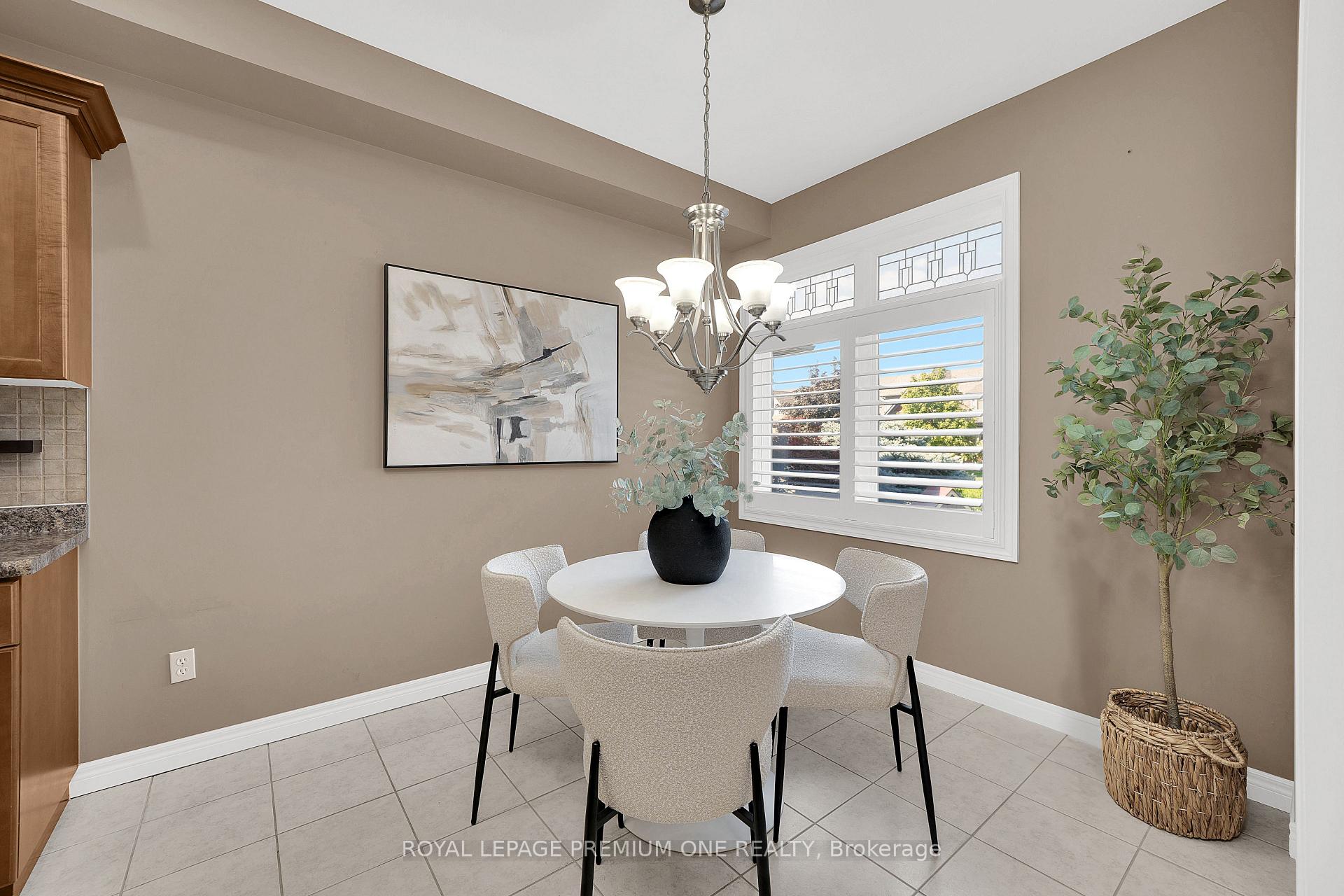 Photo 6 of 44 Conrad Place, Grimsby, Grimsby Beach — HOMEH