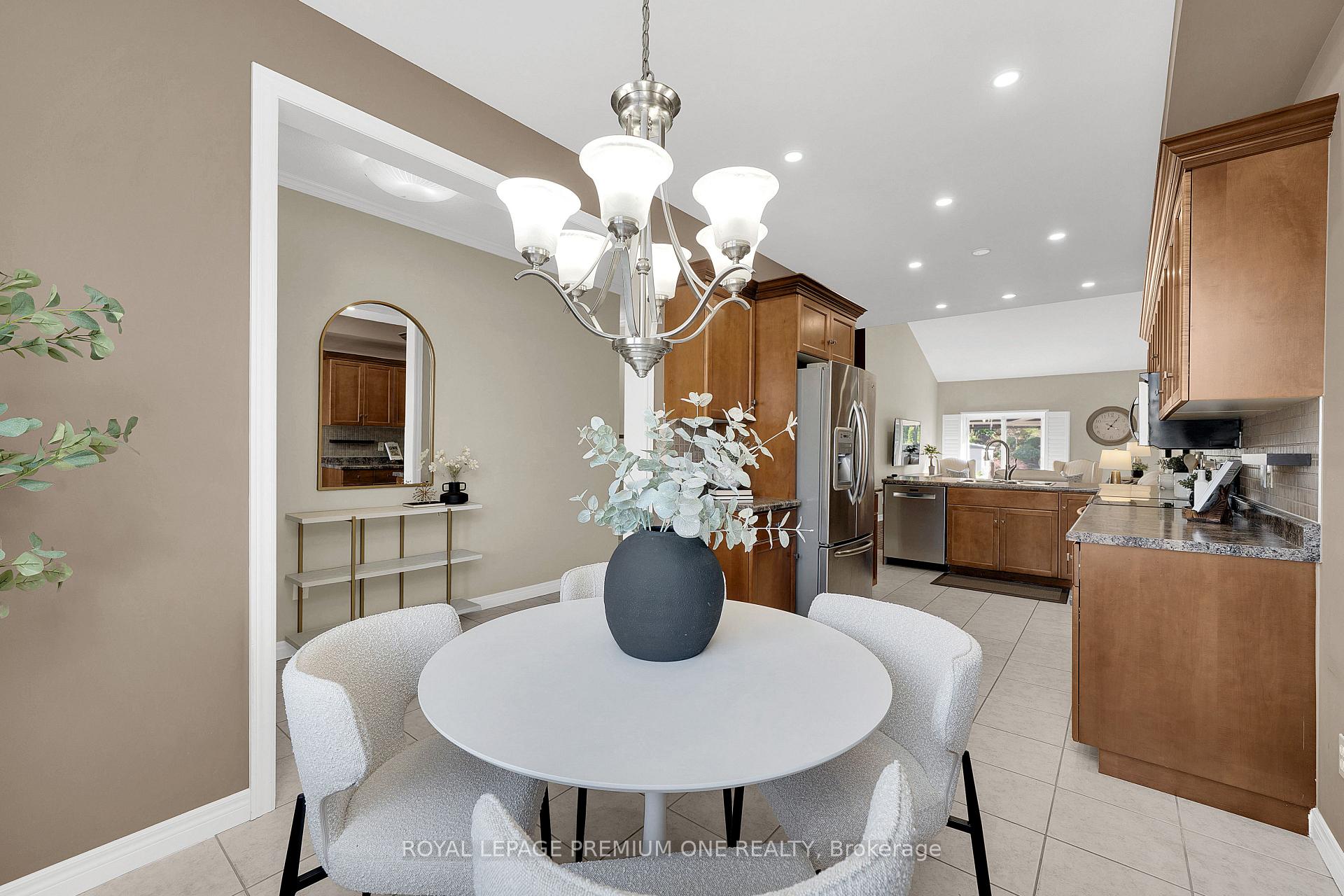 Photo 7 of 44 Conrad Place, Grimsby, Grimsby Beach — HOMEH