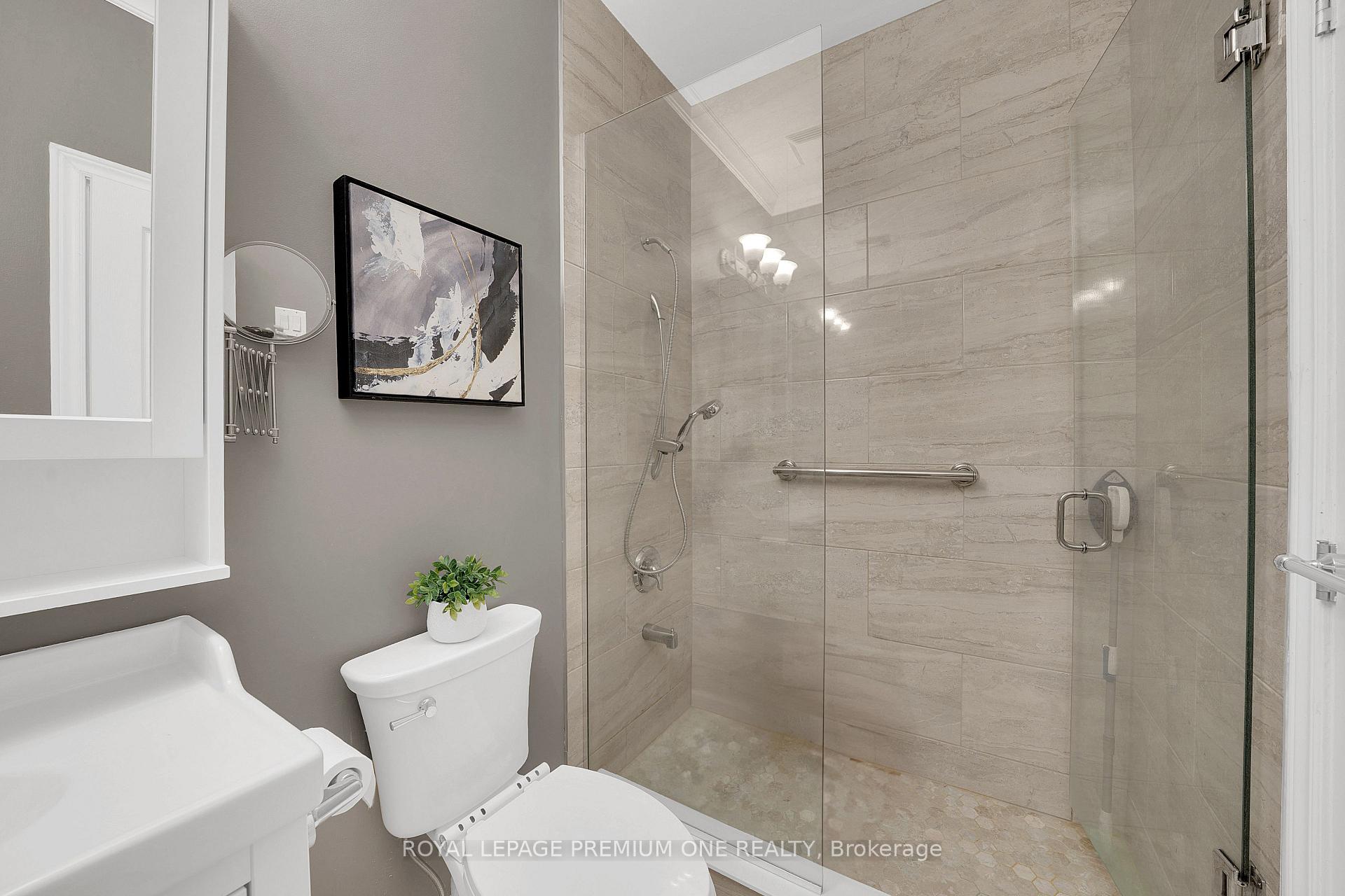 Photo 21 of 44 Conrad Place, Grimsby, Grimsby Beach — HOMEH