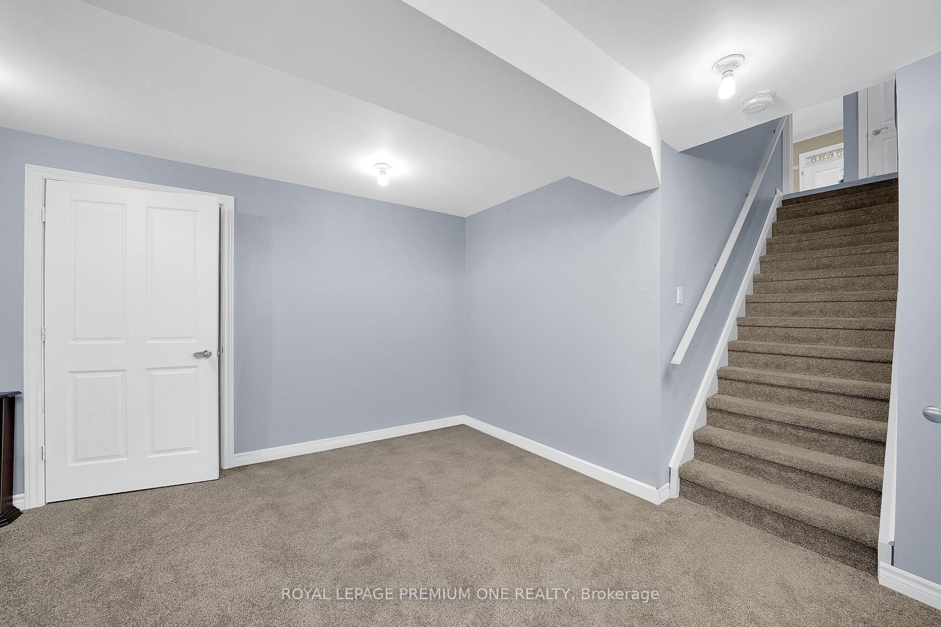 Photo 27 of 44 Conrad Place, Grimsby, Grimsby Beach — HOMEH