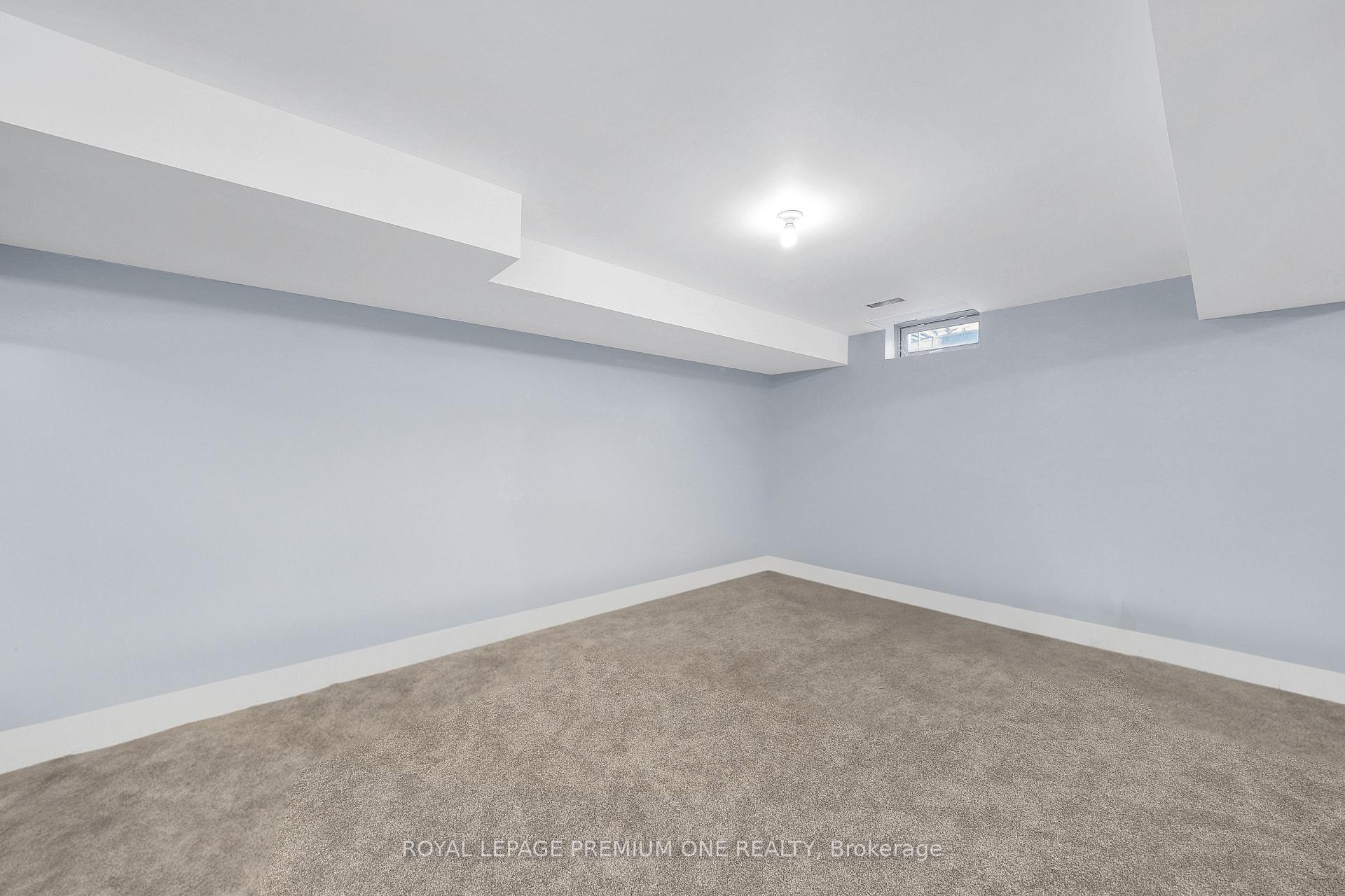 Photo 28 of 44 Conrad Place, Grimsby, Grimsby Beach — HOMEH