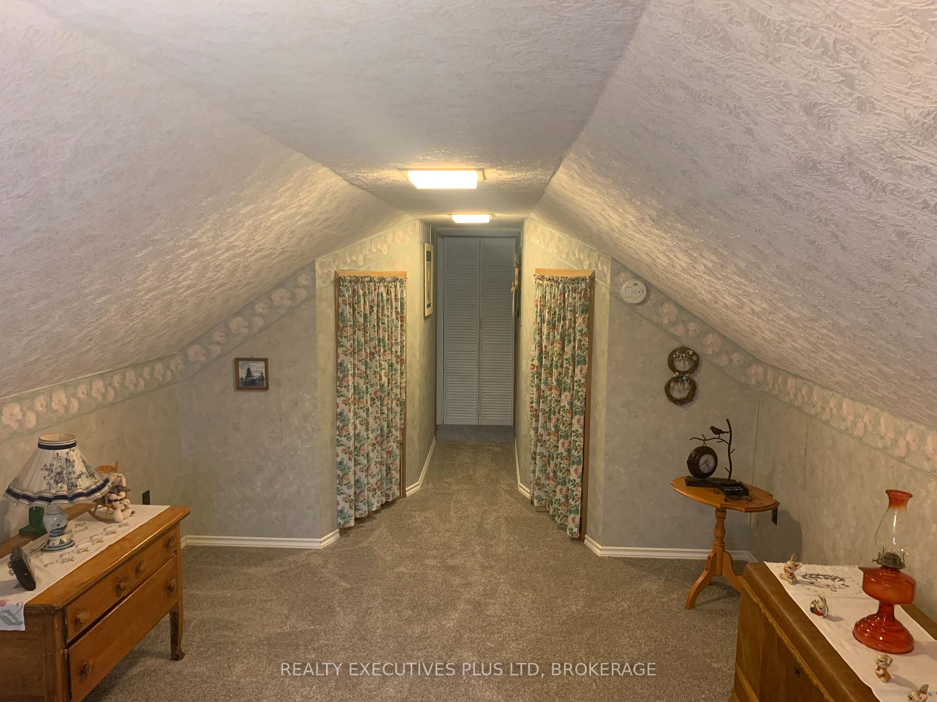 Photo 17 of 6322 Monroe Street, Niagara Falls, Dorchester — HOMEH