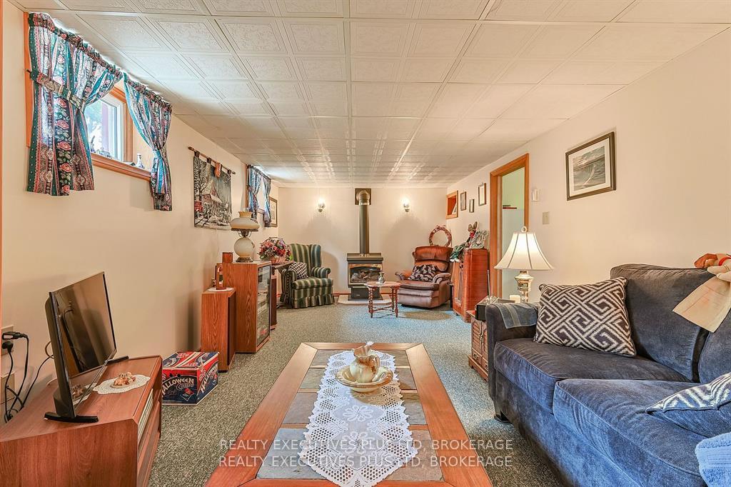 Photo 20 of 6322 Monroe Street, Niagara Falls, Dorchester — HOMEH