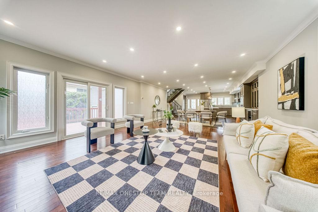 Photo 11 of 95 Sciberras Road, Markham, Unionville — HOMEH