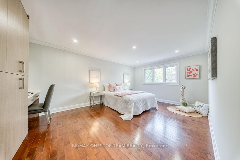 Photo 16 of 95 Sciberras Road, Markham, Unionville — HOMEH