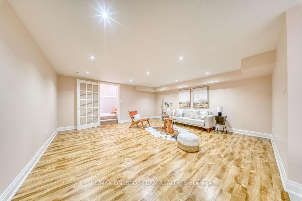 Photo 37 of 95 Sciberras Road, Markham, Unionville — HOMEH