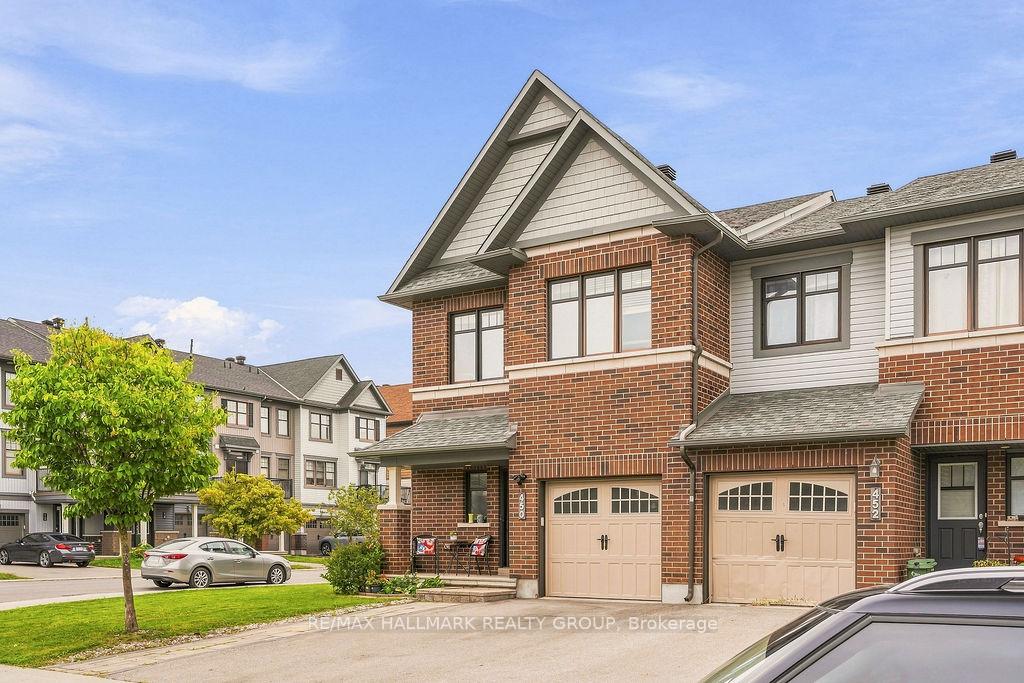 Photo 2 of 450 Brettonwood Ridge, Ottawa, Kanata - Kanata Lakes/Heritage Hills — HOMEH