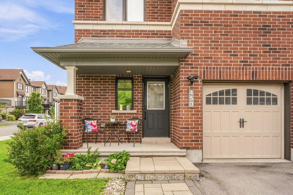Photo 4 of 450 Brettonwood Ridge, Ottawa, Kanata - Kanata Lakes/Heritage Hills — HOMEH