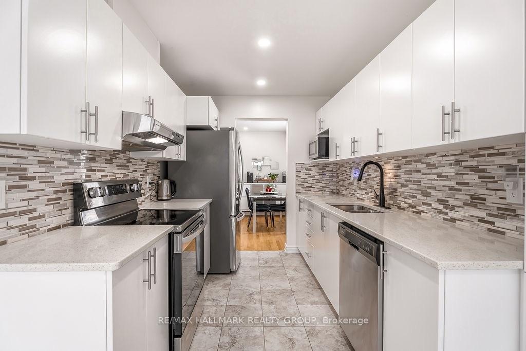 Photo 12 of 450 Brettonwood Ridge, Ottawa, Kanata - Kanata Lakes/Heritage Hills — HOMEH