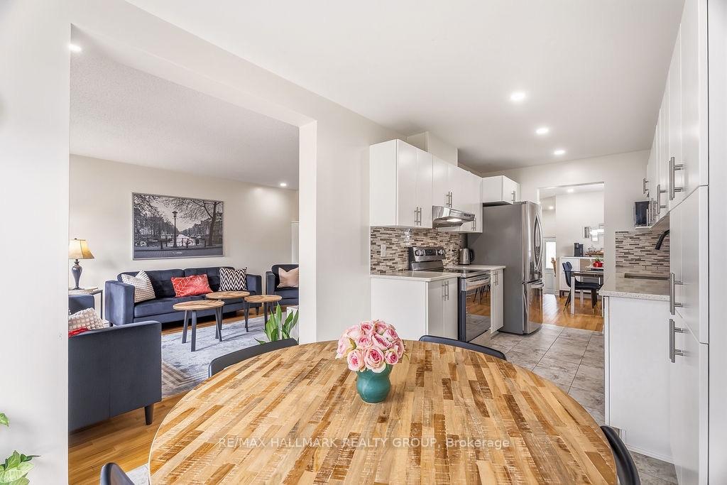 Photo 16 of 450 Brettonwood Ridge, Ottawa, Kanata - Kanata Lakes/Heritage Hills — HOMEH