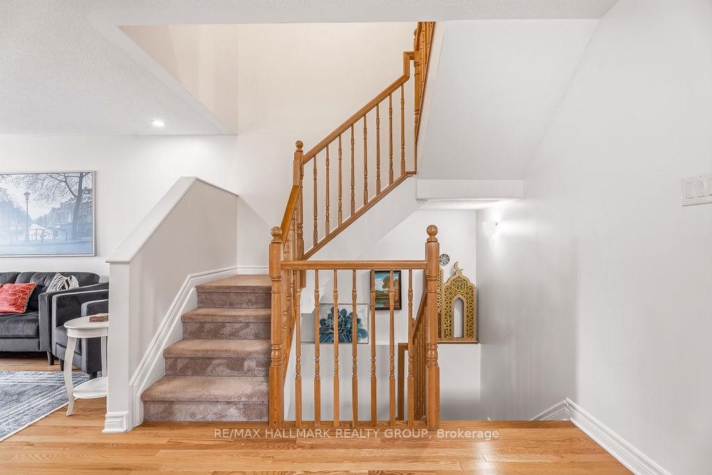 Photo 24 of 450 Brettonwood Ridge, Ottawa, Kanata - Kanata Lakes/Heritage Hills — HOMEH
