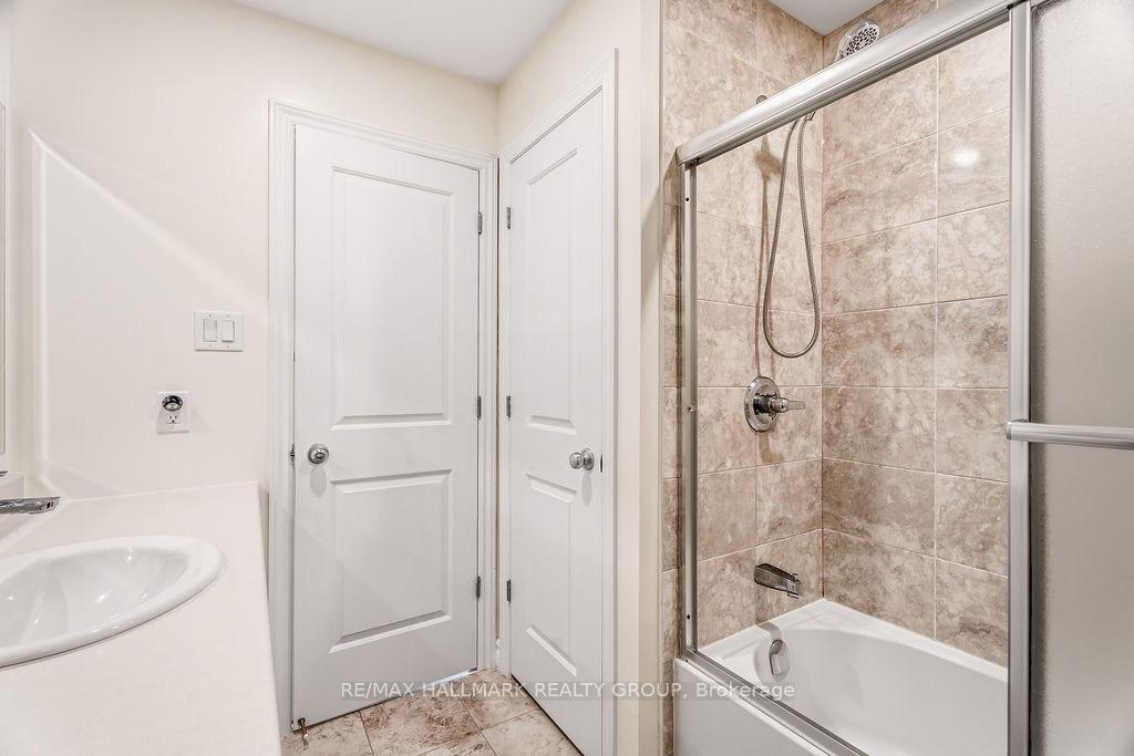Photo 34 of 450 Brettonwood Ridge, Ottawa, Kanata - Kanata Lakes/Heritage Hills — HOMEH