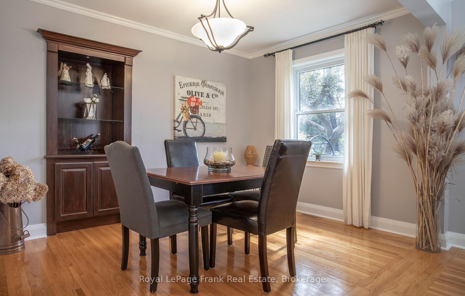 Photo 10 of 387 Aberdeen Avenue, Peterborough, Northcrest Ward 5 — HOMEH