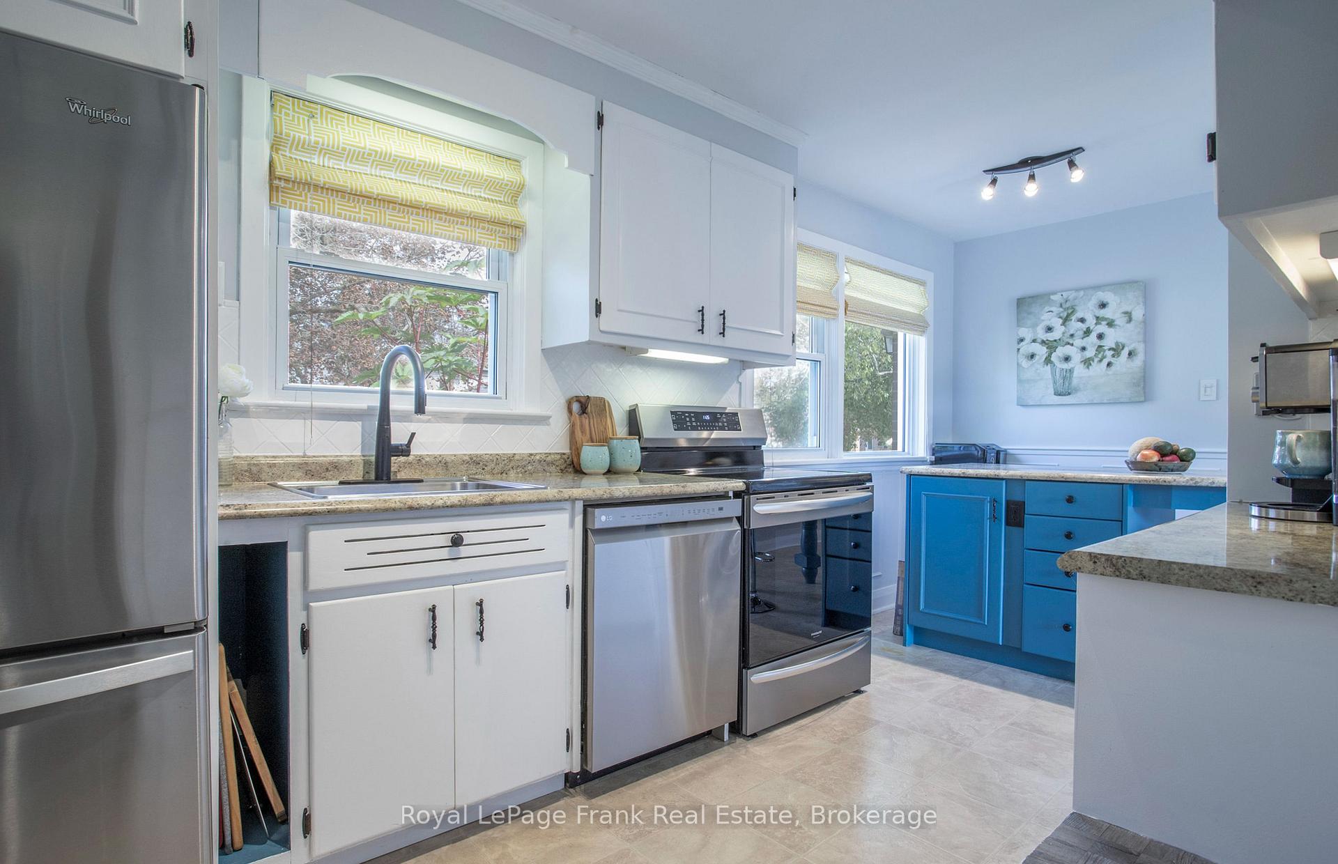 Photo 12 of 387 Aberdeen Avenue, Peterborough, Northcrest Ward 5 — HOMEH