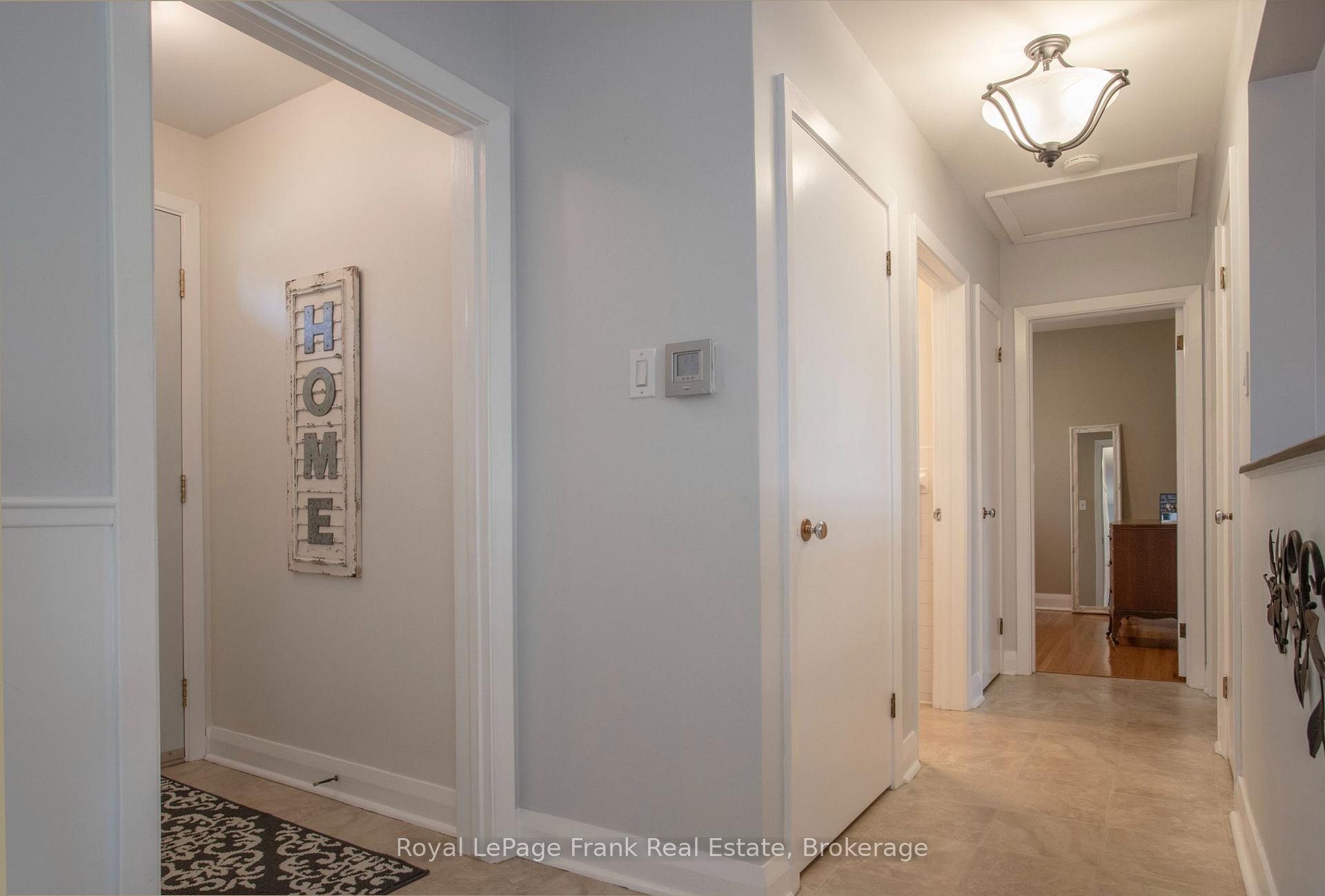 Photo 16 of 387 Aberdeen Avenue, Peterborough, Northcrest Ward 5 — HOMEH