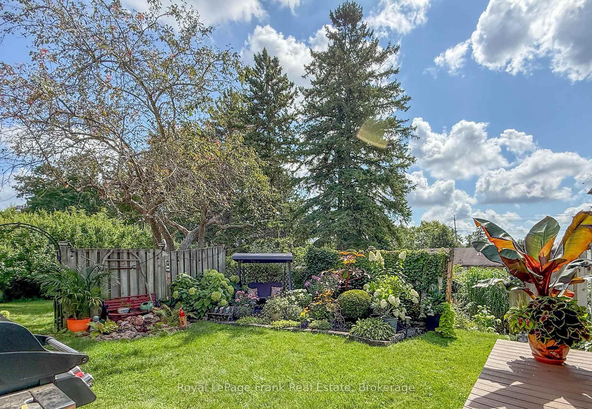 Photo 28 of 387 Aberdeen Avenue, Peterborough, Northcrest Ward 5 — HOMEH