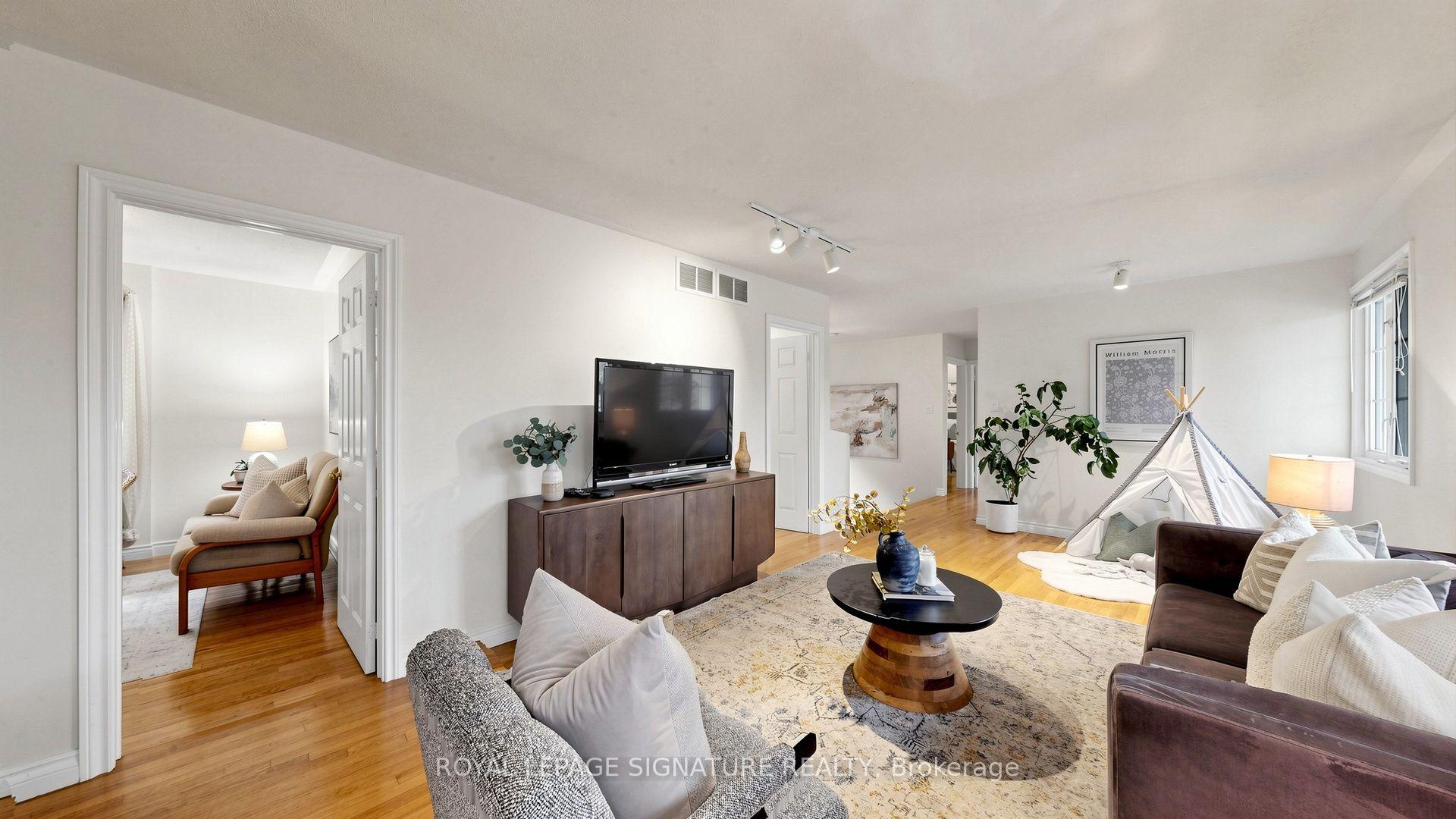 Photo 27 of 8 Windy Ridge Drive, Scarborough, Scarborough Village — HOMEH