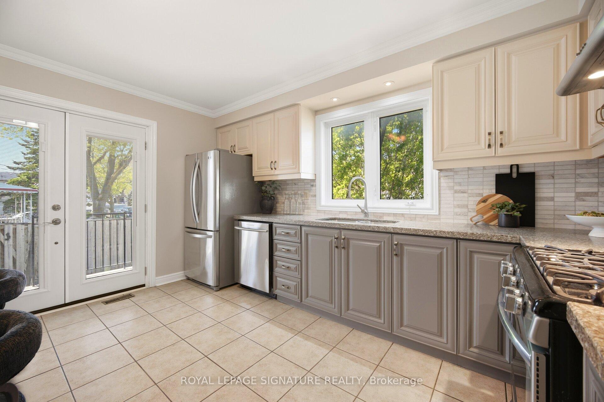 Photo 17 of 189 Aileen Avenue, Toronto, Keelesdale-Eglinton West — HOMEH