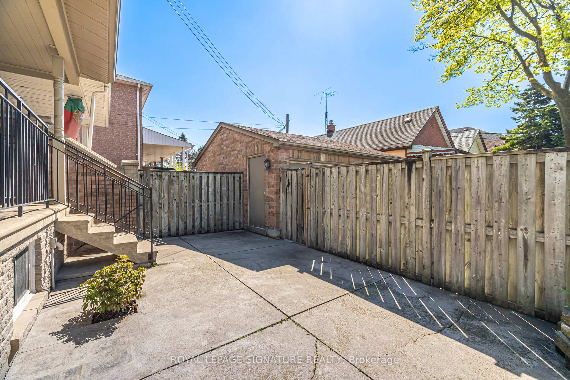 Photo 41 of 189 Aileen Avenue, Toronto, Keelesdale-Eglinton West — HOMEH