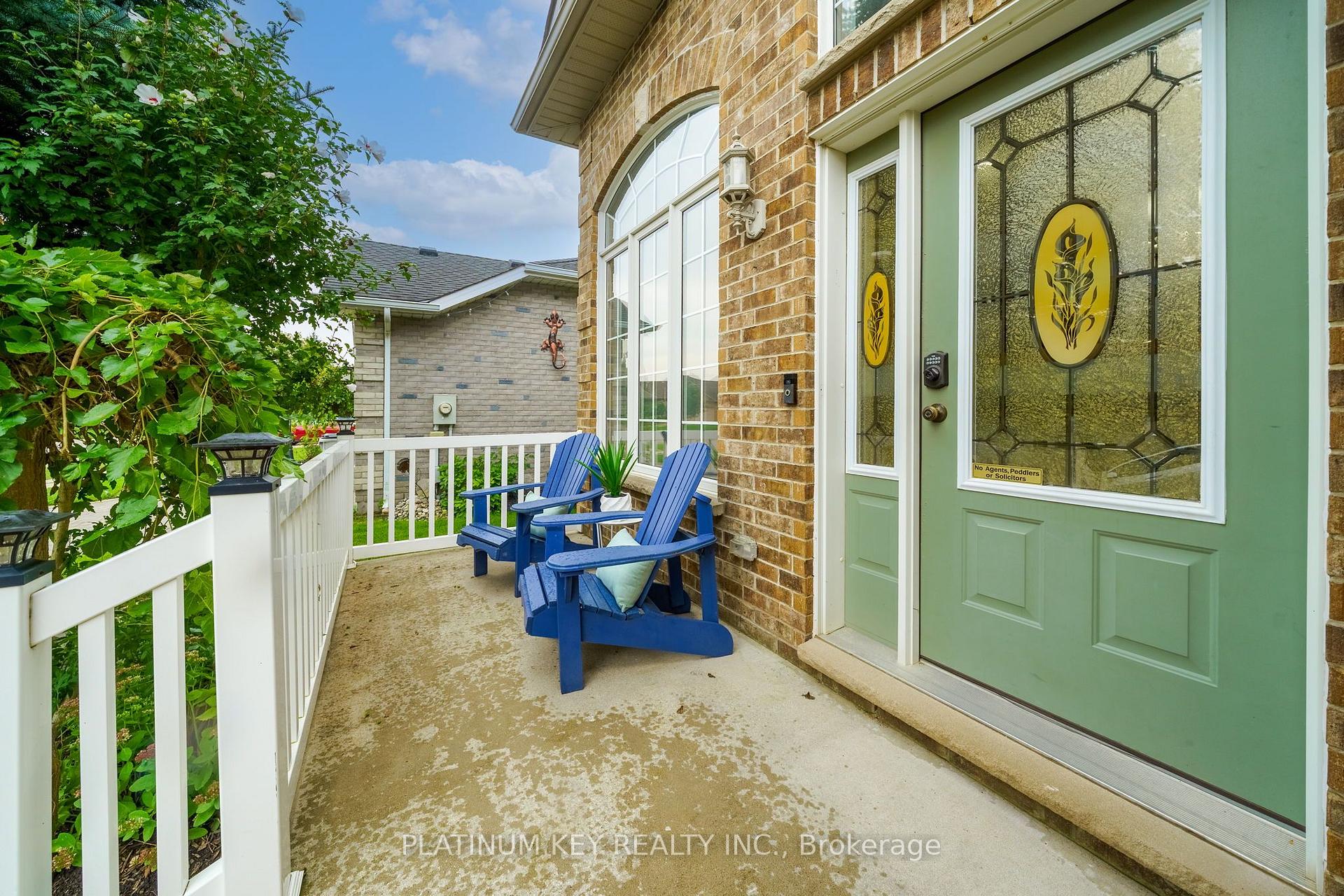 Photo 2 of 22 Ridge Street, Strathroy-Caradoc, SW — HOMEH