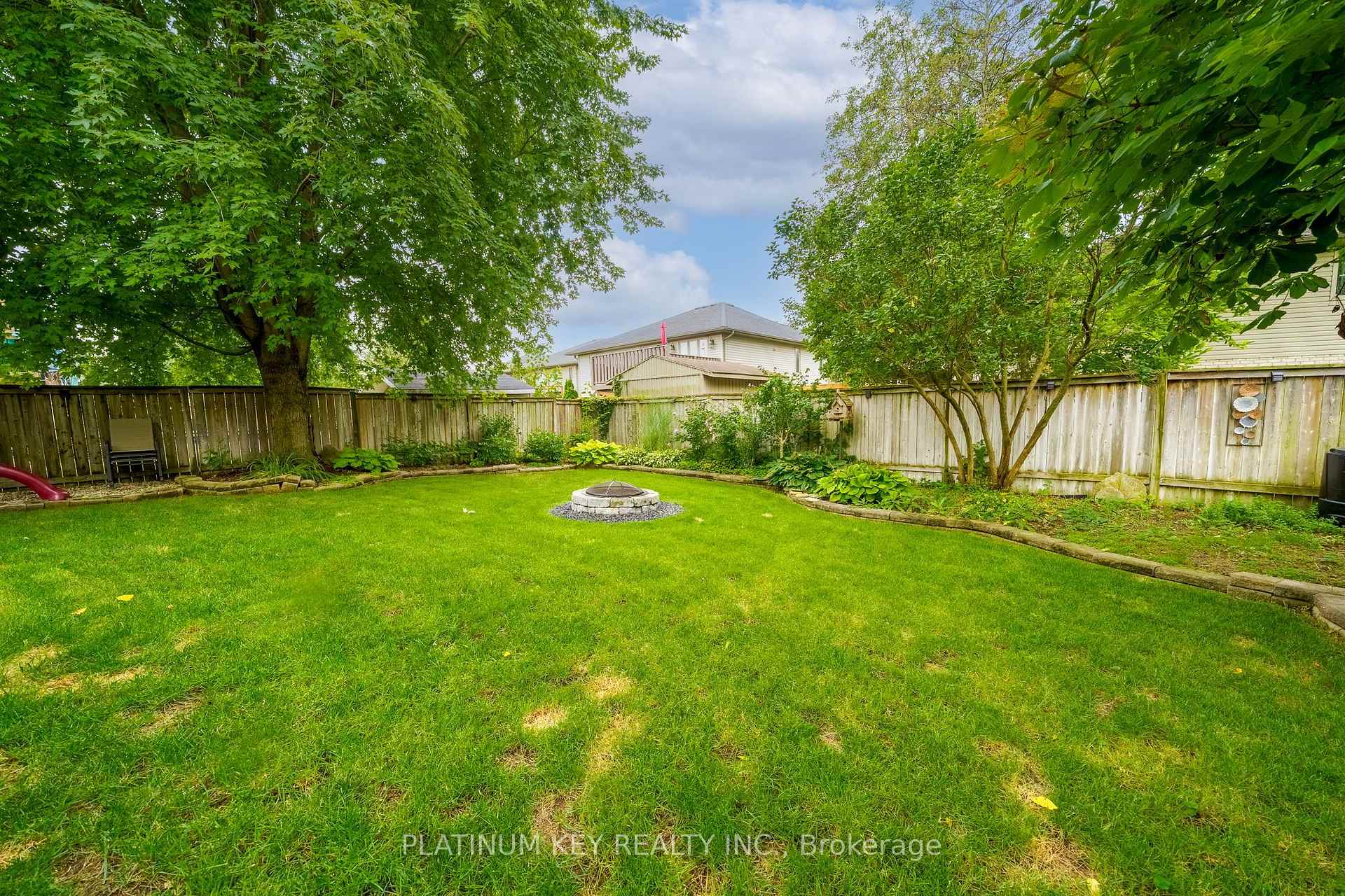 Photo 35 of 22 Ridge Street, Strathroy-Caradoc, SW — HOMEH