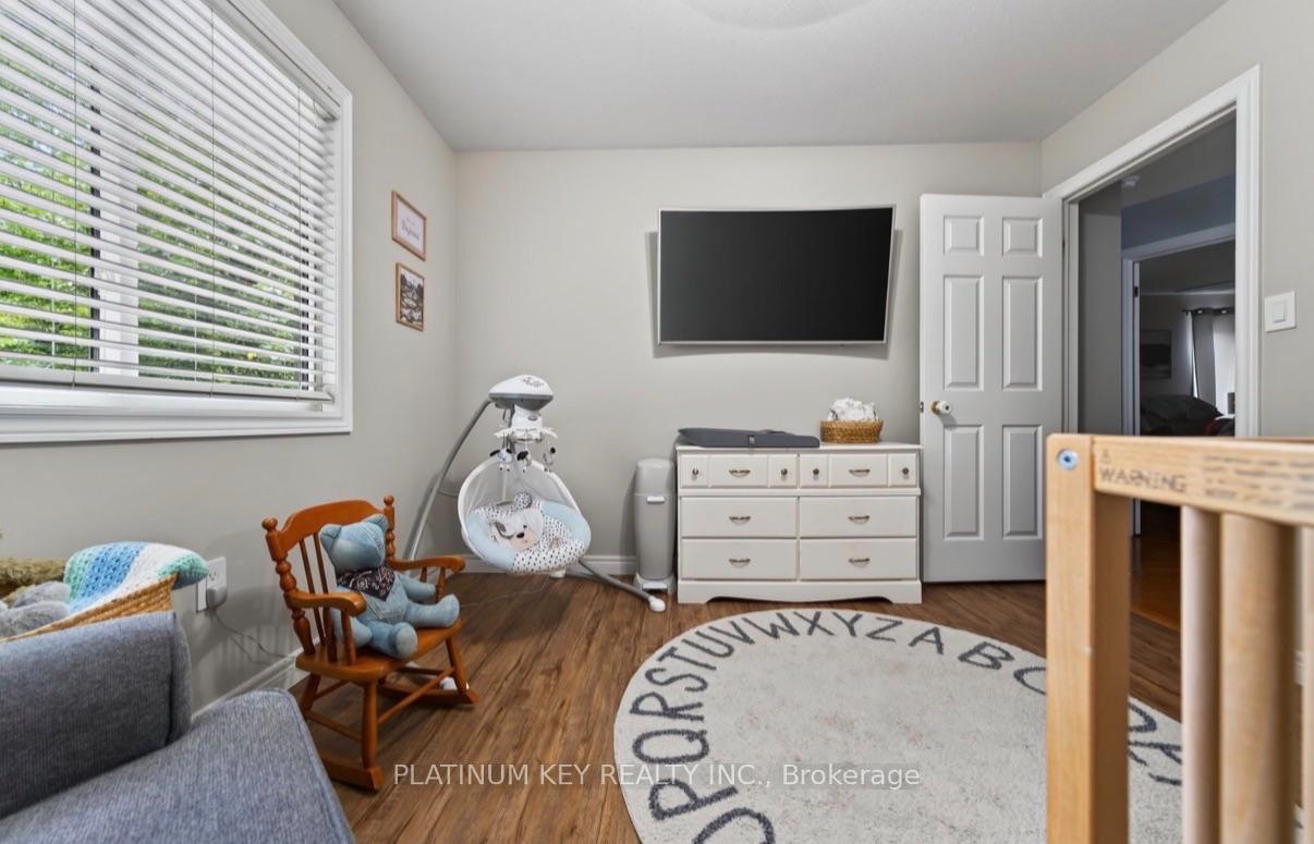 Photo 18 of 22 Ridge Street, Strathroy-Caradoc, SW — HOMEH
