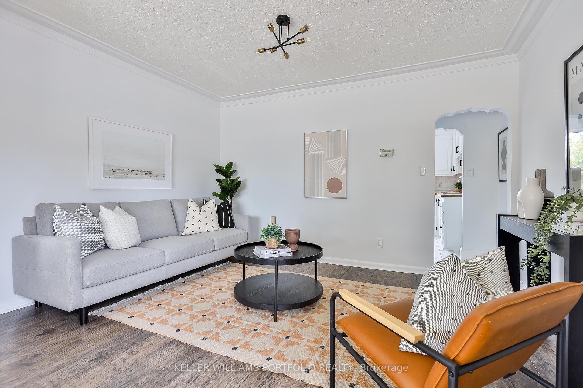 Photo 5 of 40 Aileen Avenue, Toronto, Keelesdale-Eglinton West — HOMEH