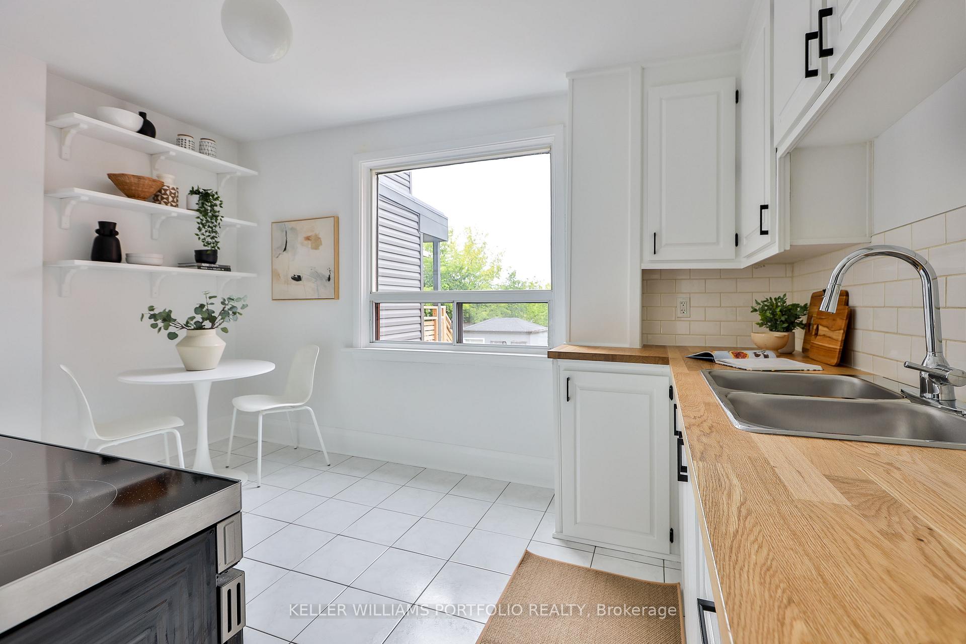 Photo 10 of 40 Aileen Avenue, Toronto, Keelesdale-Eglinton West — HOMEH