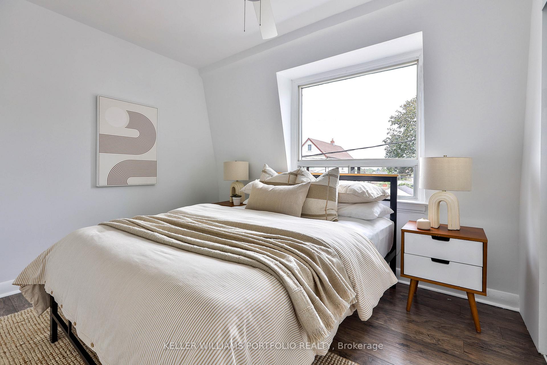 Photo 16 of 40 Aileen Avenue, Toronto, Keelesdale-Eglinton West — HOMEH