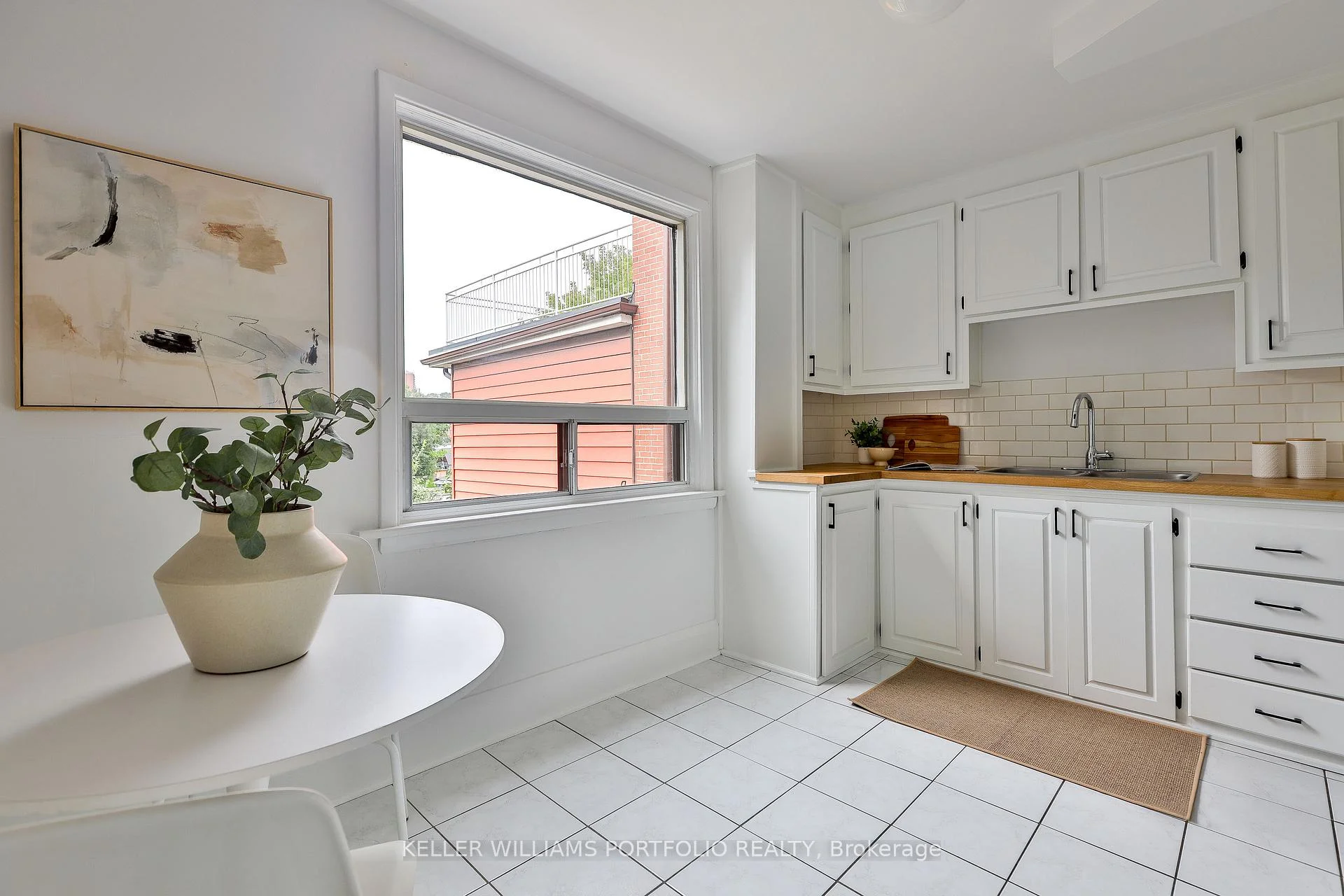 Photo 14 of 40 Aileen Avenue, Toronto, Keelesdale-Eglinton West — HOMEH