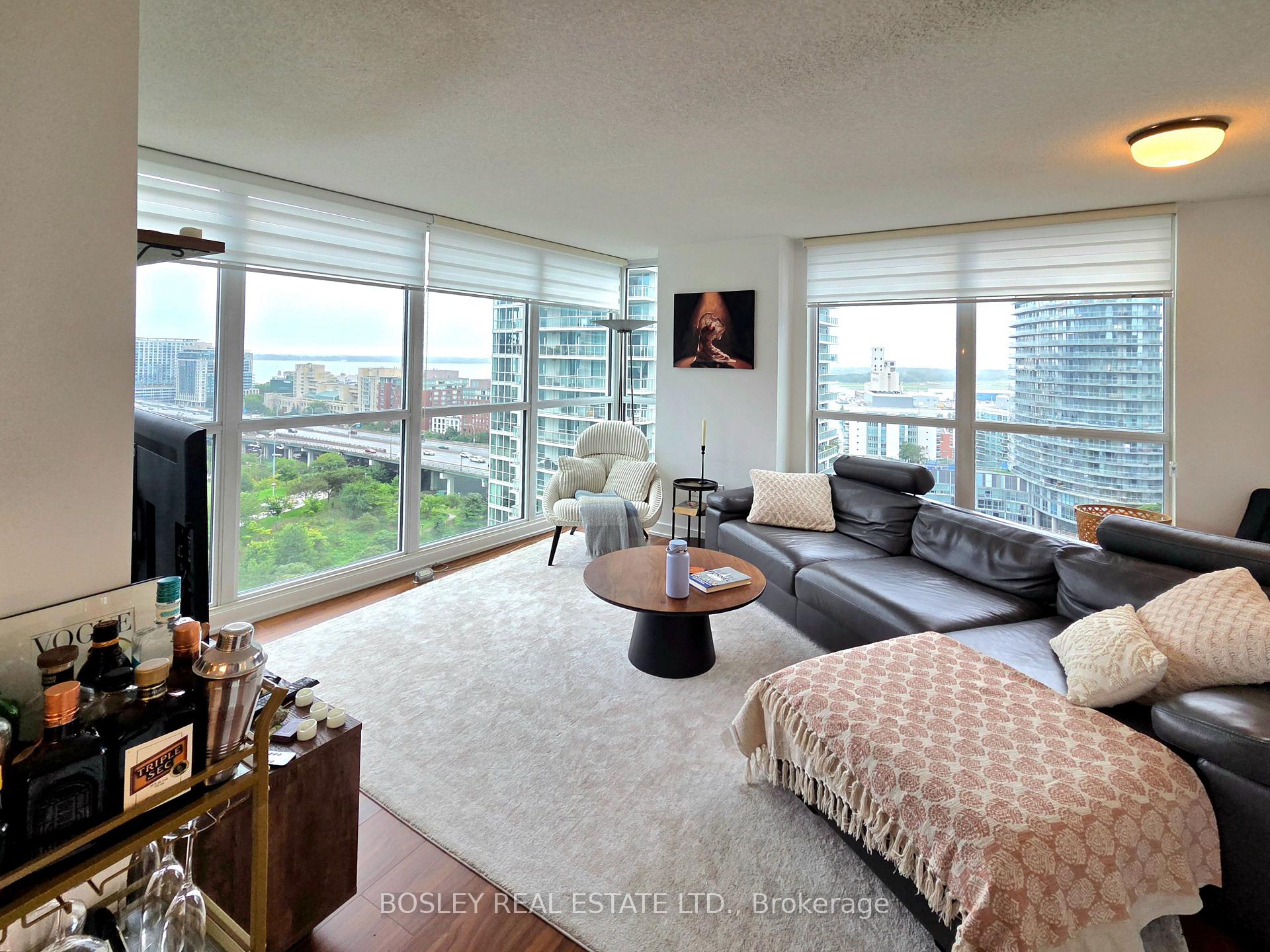 Front of Unit 1901, 85 Queens Wharf Road