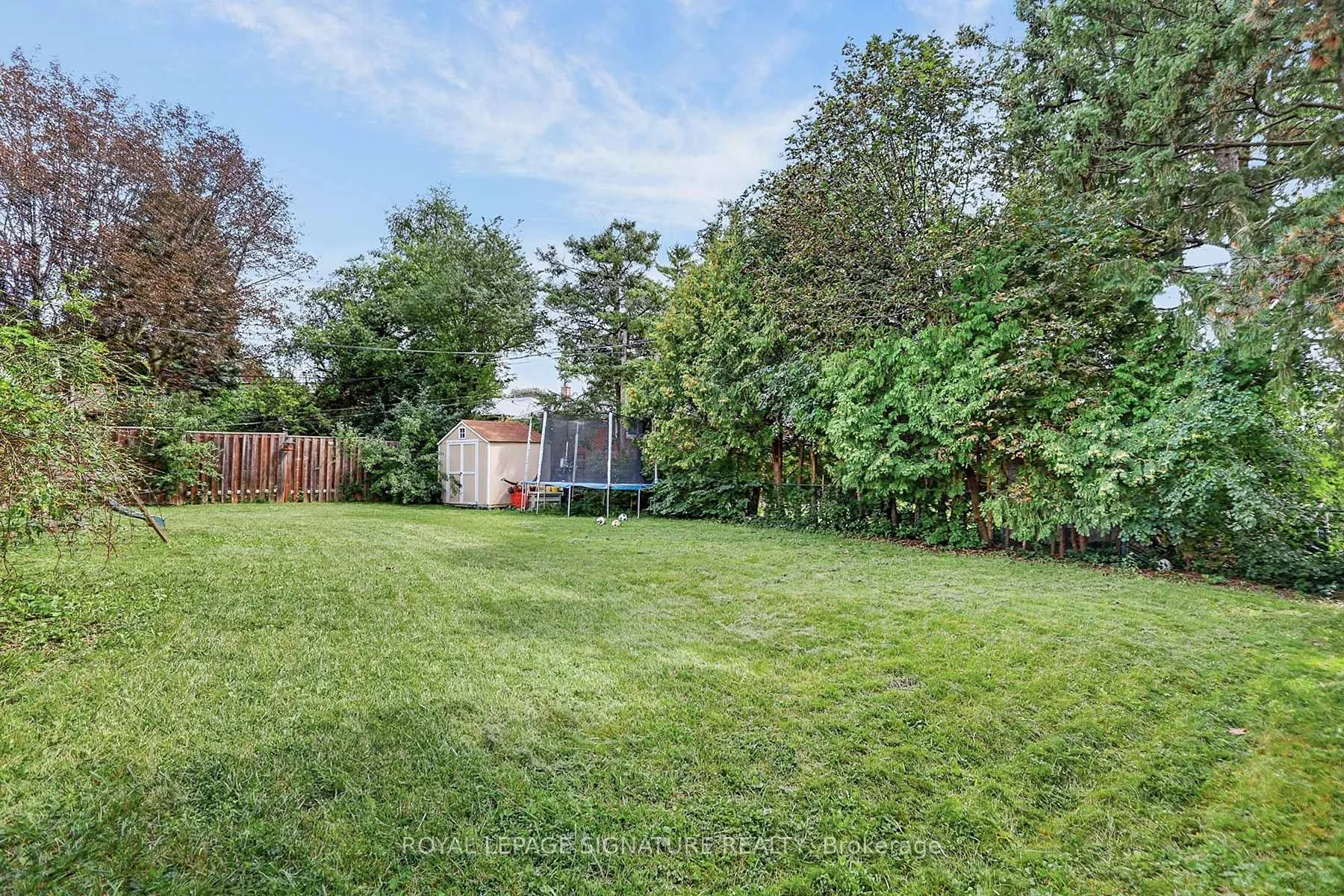 Photo 6 of 73 Castlegrove Boulevard, North York, Parkwoods-Donalda — HOMEH