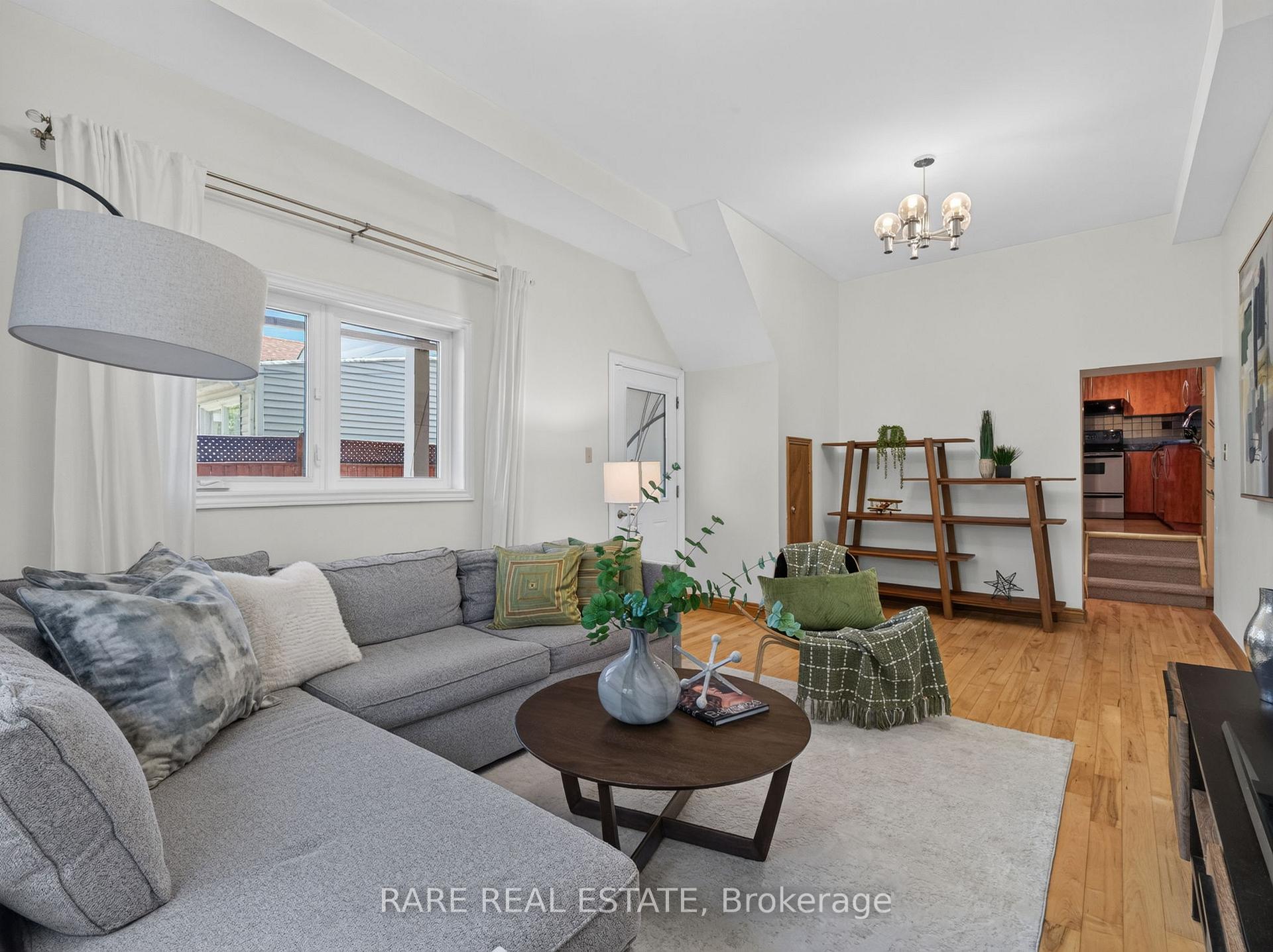 Photo 1 of 12 Kentroyal Drive, Etobicoke, Humber Heights — HOMEH