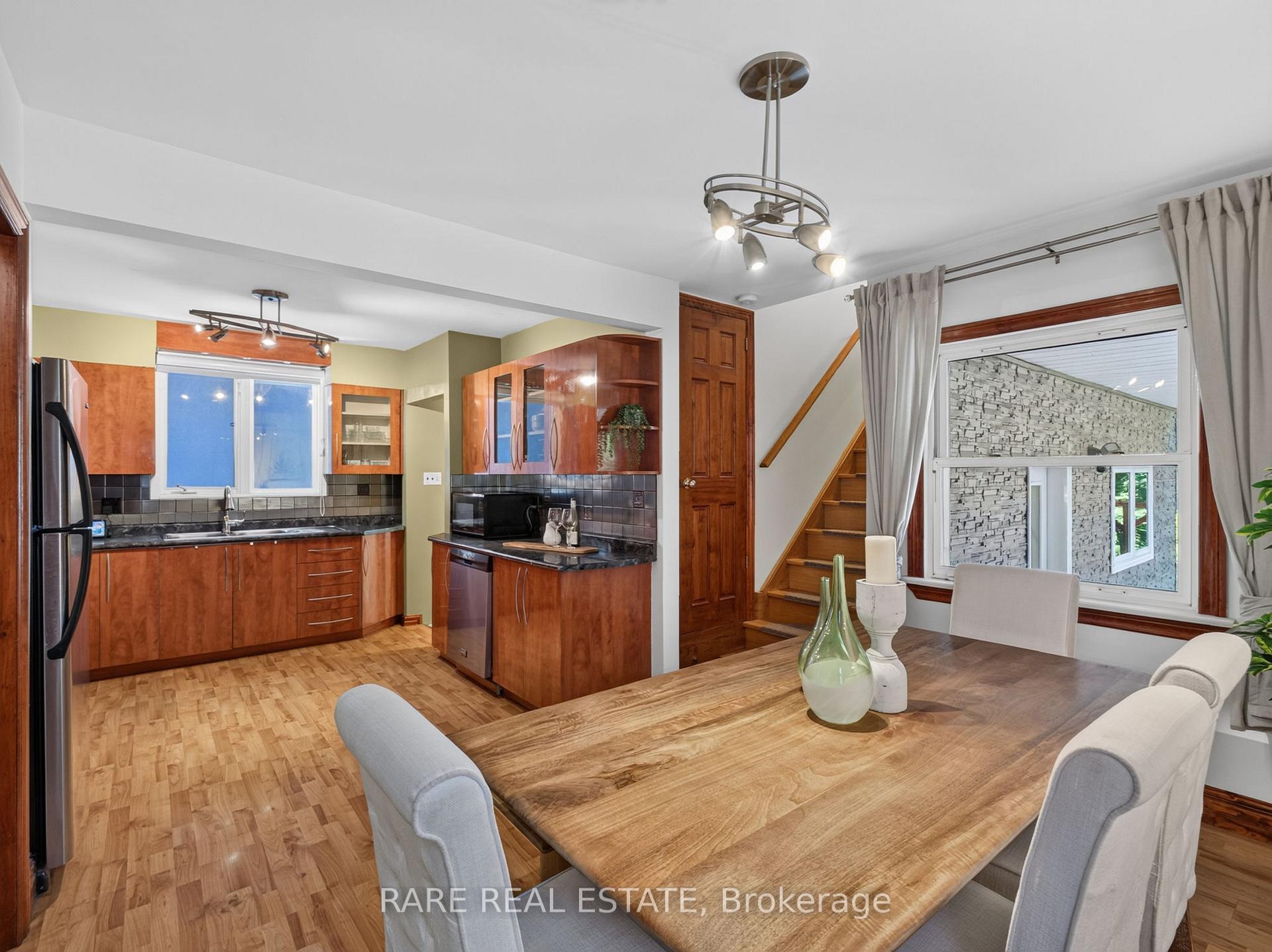 Photo 12 of 12 Kentroyal Drive, Etobicoke, Humber Heights — HOMEH