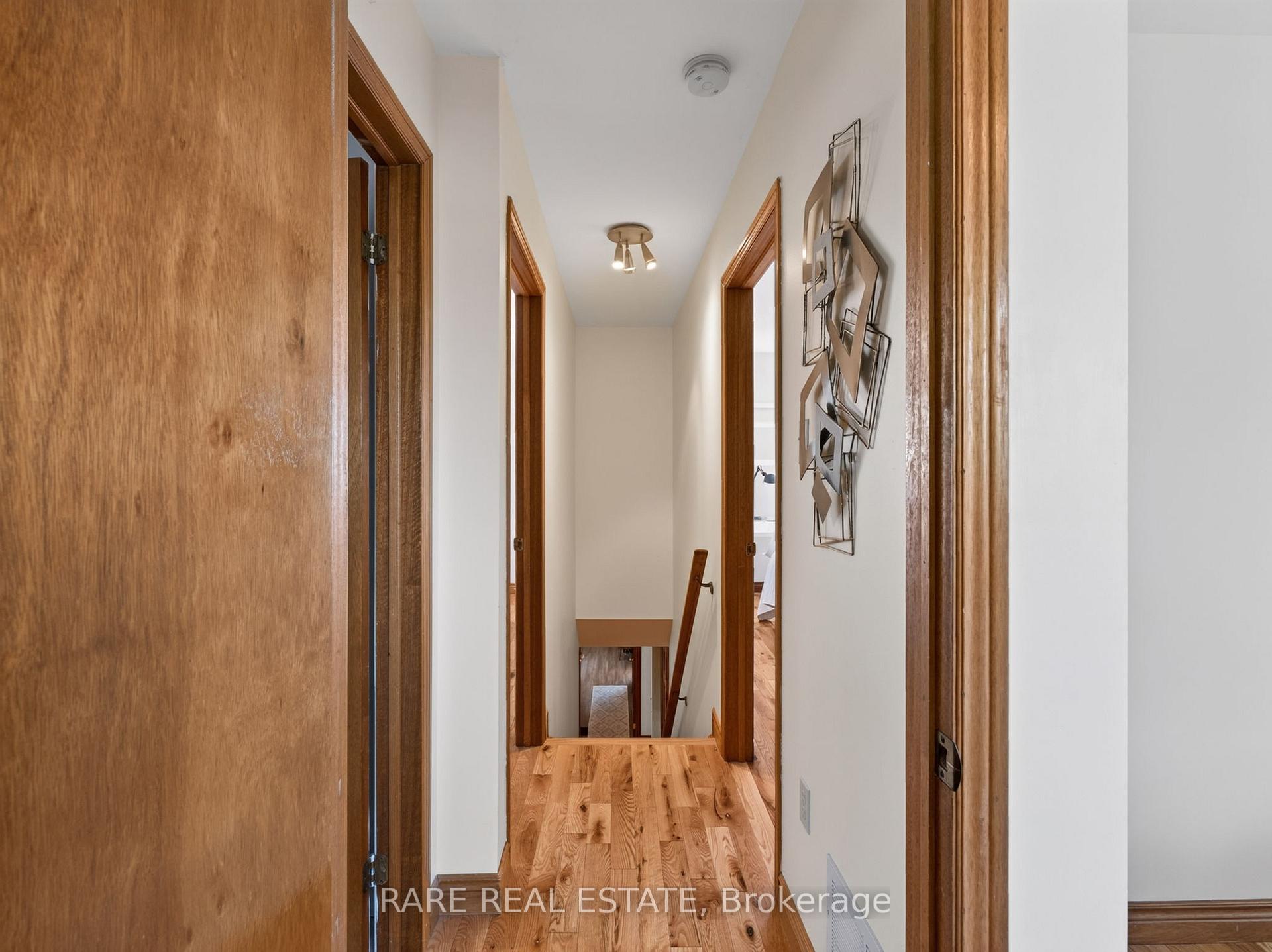 Photo 25 of 12 Kentroyal Drive, Etobicoke, Humber Heights — HOMEH