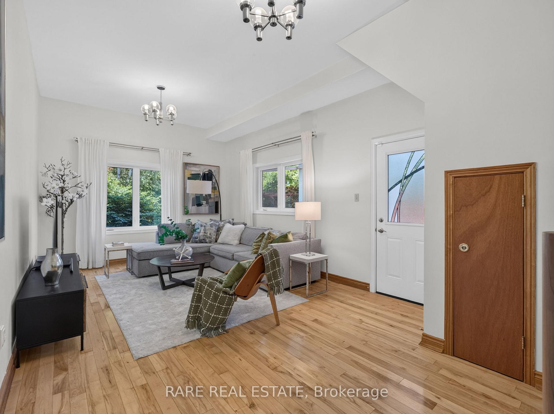 Photo 28 of 12 Kentroyal Drive, Etobicoke, Humber Heights — HOMEH