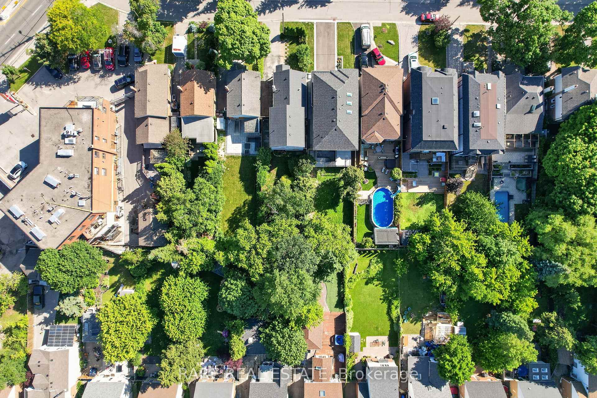 Photo 43 of 12 Kentroyal Drive, Etobicoke, Humber Heights — HOMEH