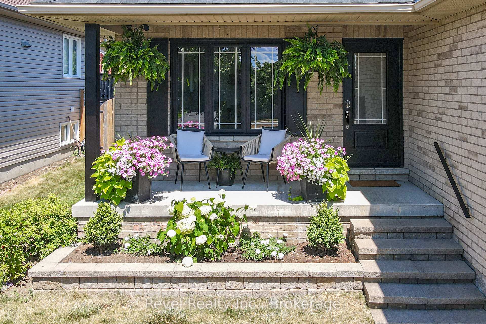 Photo 42 of 39 Springdale Drive, Kawartha Lakes, Lindsay — HOMEH