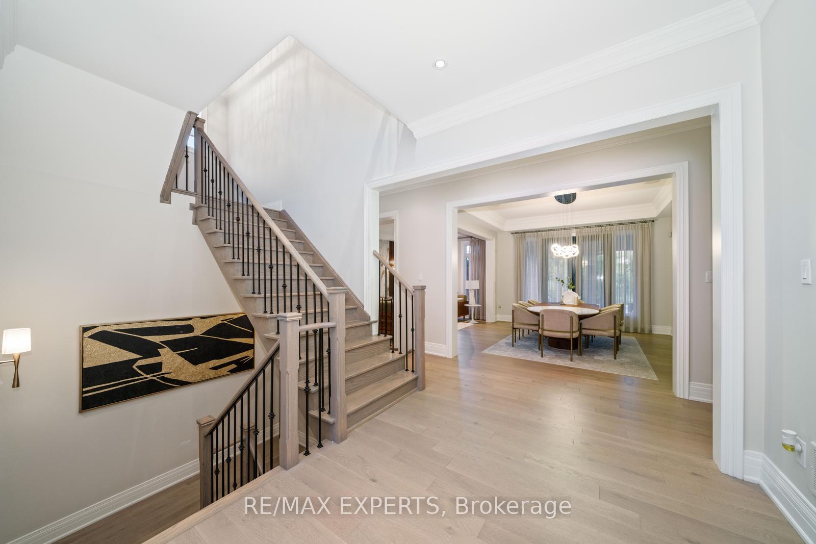 Photo 8 of 32 James Stokes Court, King, King City — HOMEH