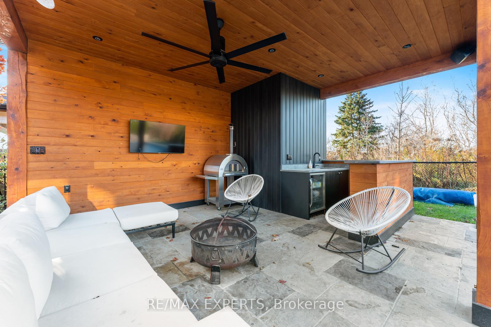Photo 42 of 32 James Stokes Court, King, King City — HOMEH