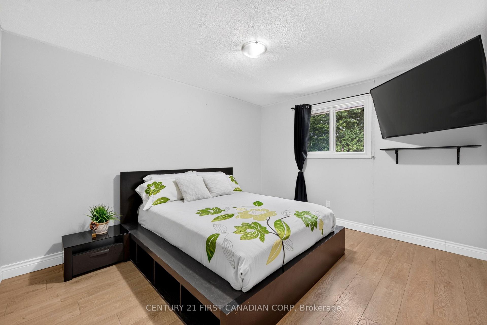 Photo 18 of 23 Brunswick Avenue, London, North I — HOMEH