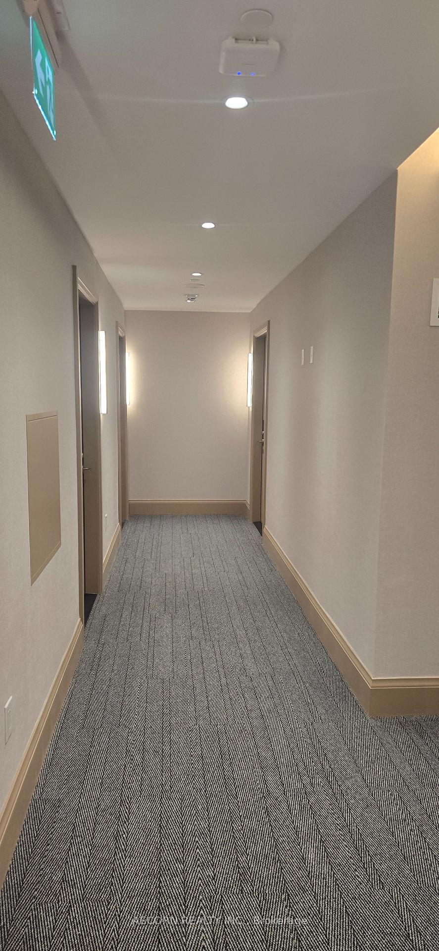 Photo 16 of 21 Meadowdale Road, Vaughan, Vaughan Corporate Centre — HOMEH