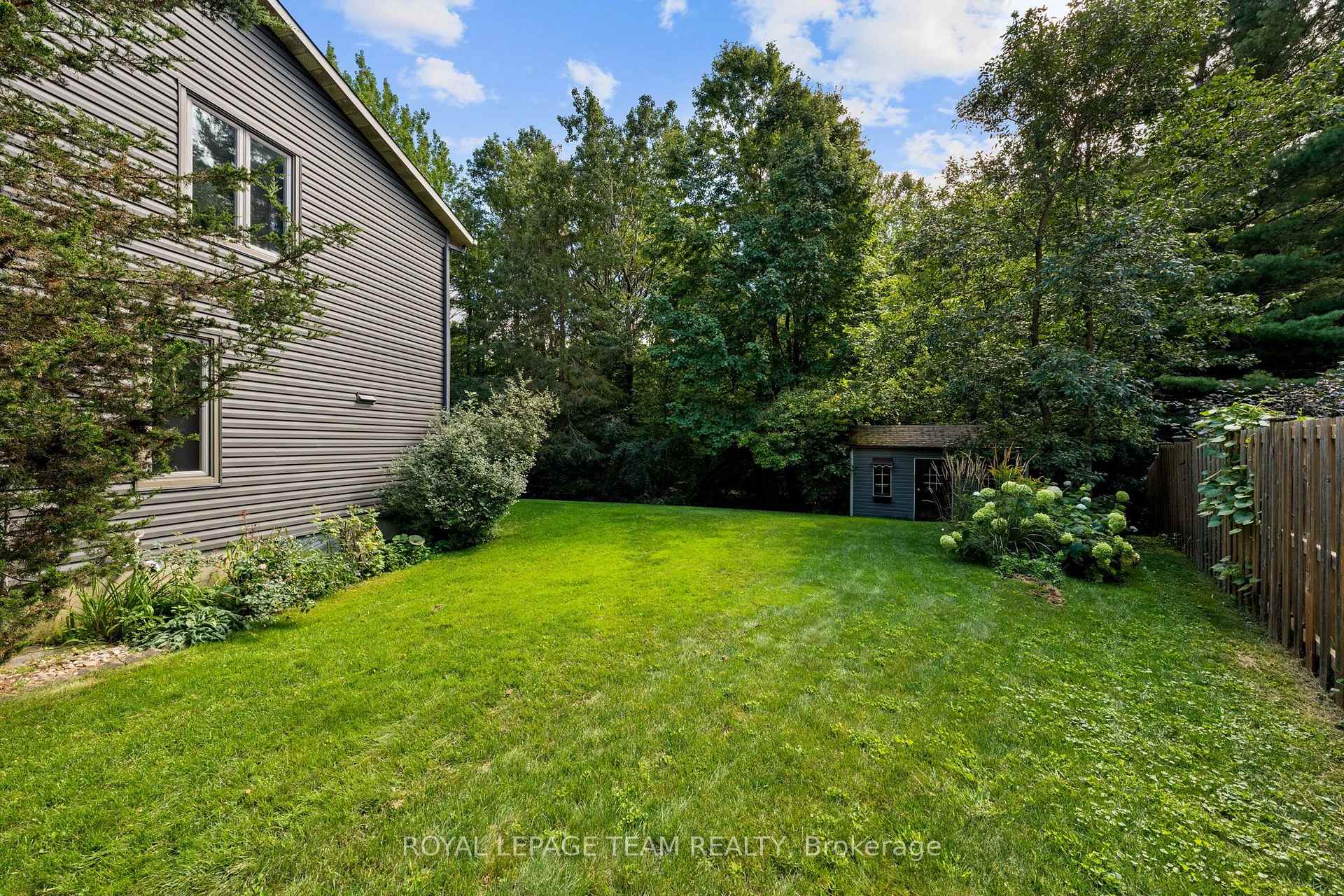 Photo 39 of 240 Hoylake Crescent, Ottawa, Bilberry Creek/Queenswood Heights — HOMEH