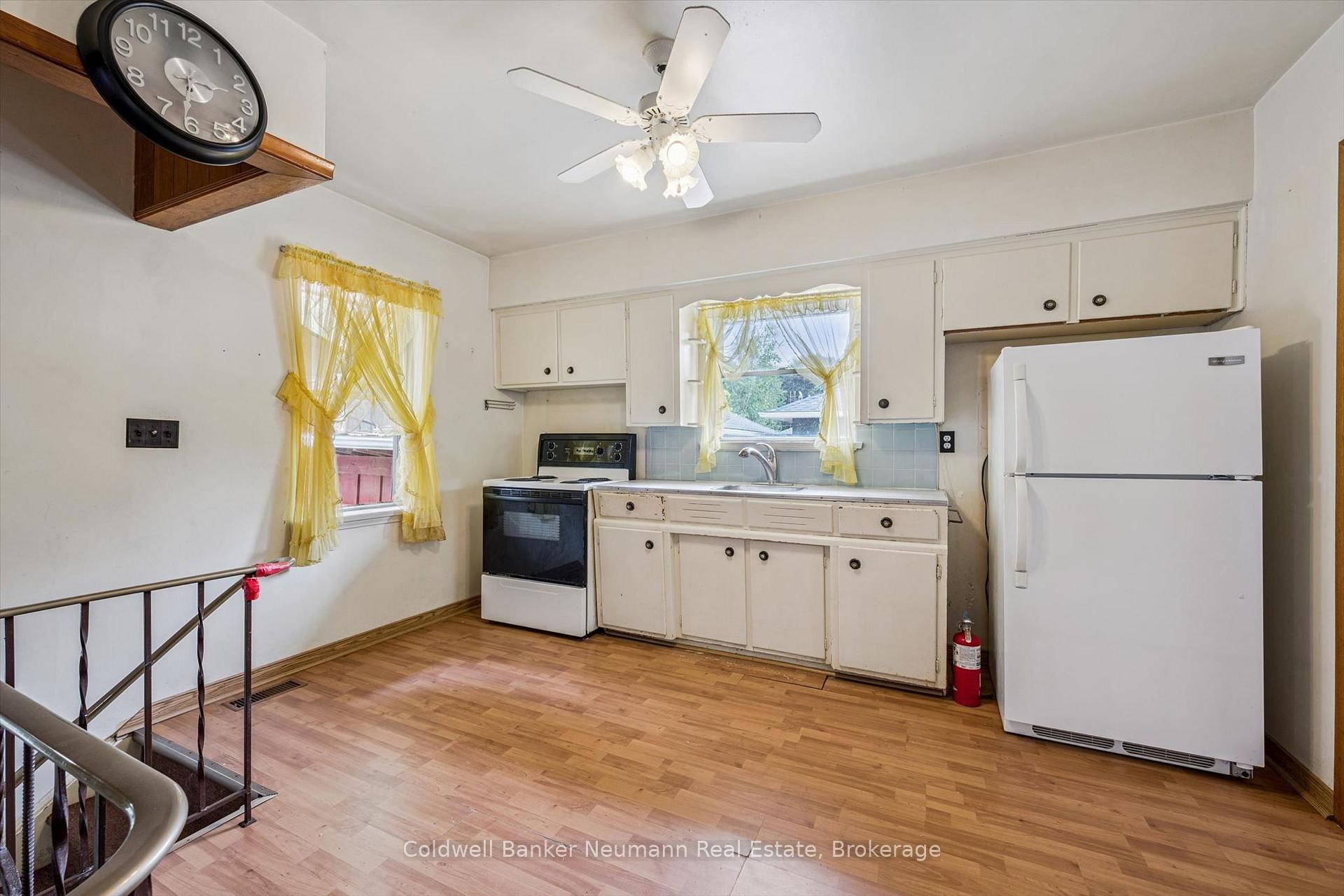 Photo 12 of 73 Knightswood Boulevard, Guelph, Riverside Park — HOMEH