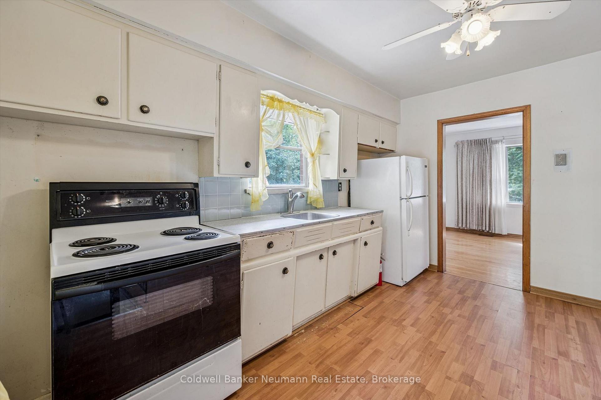 Photo 14 of 73 Knightswood Boulevard, Guelph, Riverside Park — HOMEH